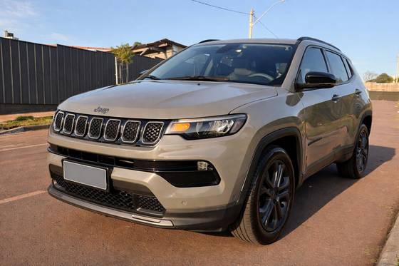 JEEP COMPASS 1.3 T270 TURBO FLEX LONGITUDE AT6